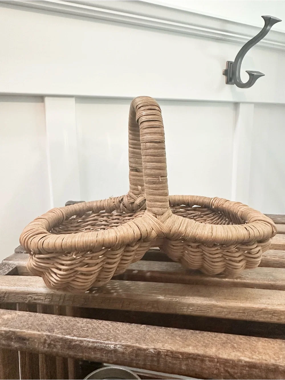 Vintage Woven Grape Egg Gathering Double-Compartment Basket Handle Natural Brown